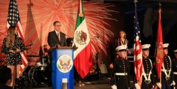 EEUU refrenda su "amistad" con México, su primer socio comercial