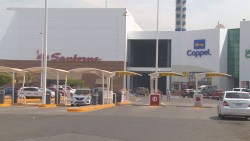 Defienden iniciativa para eliminar el cobro de estacionamientos
