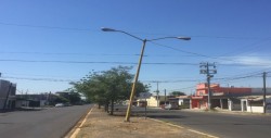 Base de lámparas se está ladeando