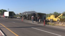 Se volcó tráiler en la México 15