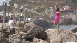 Camiones charteros llegan con lleno total de turistas a Mazatlán