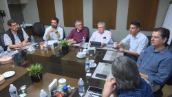 Buscara reunión estatal de la Intercamaral