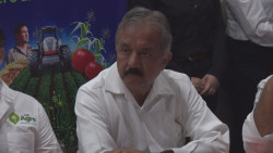 Cuestionamientos a su Gobierno son "tonteras" JEF