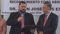 Abogados reconocer a Juan José Ríos Estavillo por su trayectoria
