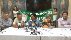 Renuncian militantes del PRD al partido