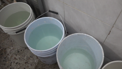 Sin agua la mitad de la colonia Universo