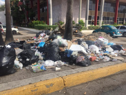 ¡Acumulación de basura, riesgo para inundaciones!