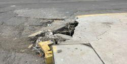 Banqueta destruida por la Zaragoza