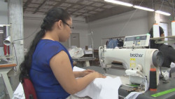 Listos empresarios con programa de uniformes y útiles escolares