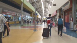 Prohibido mandar sin supervisión de un adulto a menores de edad