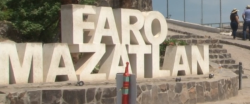 Gran afluencia de turistas visita el Faro Mazatlán estas vacaciones