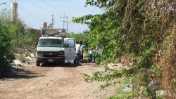 Localizan cadáver atado de manos y pies en Valle Alto