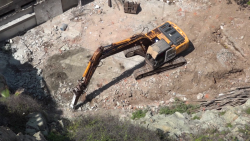 Viven temerosos de un derrumbe en el cerro de la nevería