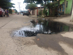 Colapsa tubería principal de drenaje en Mazatlán