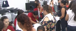 Sin fallas hasta el momento, en canje de uniformes y útiles