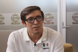 Jorge Bejnamin González por medallas a los Juegos Para Panamericanos Lima 2019