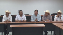 Denuncian organizaciones agrícolas que industriales incumplen con el pago de la cosecha de maíz