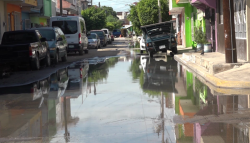 Gran fuga de aguas negras en colonia Independencia