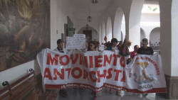 Antorchistas marchan y se plantan en el Ayuntamiento exigiendo soluciones a problemas en colonias y comunidades
