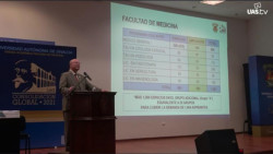 Rector destaca ante padres de alumnos del Grupo Adicional de Medicina el esfuerzo por entregar un espacio