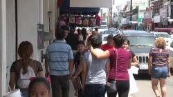 Se desatan compras de última hora por regreso a clases en Mazatlán