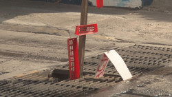 Rejilla hundida en cruce de la calle Río Suchiate y Lázaro Cárdenas en Los Pinos