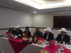 Impulsan "Cruzada Rosa" en pro de mujeres con cáncer