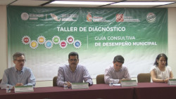 Capacitan a funcionarios municipales sobre manejo de programas federales