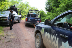 Peinan la zona serrana de El Rosario
