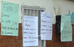 Padres de familia de secundaria SNTE 53 piden auditoria por malos manejos