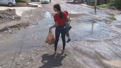 Exigen habitantes de La Esperanza solución definitiva al problema de aguas negras