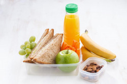 Importante  mandar a los hijos a la escuela con lonches saludables