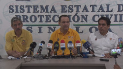 Protección Civil Sinaloa mantiene vigilancia por "Lorena"