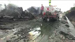 Carambola entre trailers deja como saldo un muerto