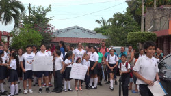 Toman padres escuela en la Sánchez Celis de Mazatlán