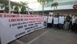 Se manifiestan trabajadores sindicalizados en la USE