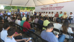 Entregan obras sociales en San Miguel