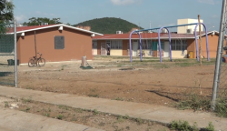 Padres de kinder “Nueva creación” temen por la seguridad de sus hijos