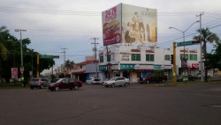 Sin funcionar semáforos sobre bulevar El Dorado