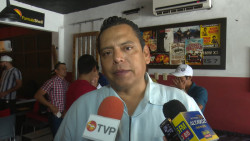 Presentan función de box 'Hay Guerra'