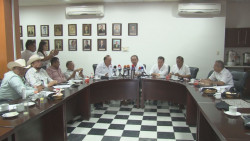 Compromiso firme de reasignar recursos a los sectores productivos de Sinaloa : Rocha Moya