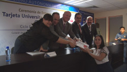 Entregan 14 mil TUI a estudiantes de nuevo ingreso de la UAS
