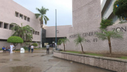 Se quejan pacientes de Hemodiálisis de falta de insumos en el IMSS