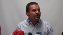 Alcalde con camioneta de superlujo y la población con necesidades: PAN