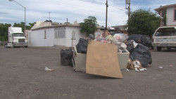 Montones de basura en las esquinas de Barrancos