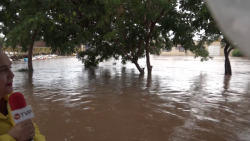 Se desborda arroyo Jabalines en Mazatlán