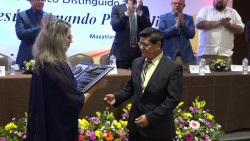 Reconocen la trayectoria de Contadores Públicos