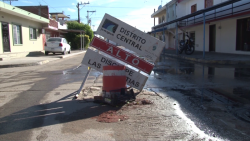 Alcantarilla destapada puede provocar accidente