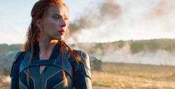 Scarlett Johansson regresa como Natasha Romanoff en el tráiler de "Black Widow".