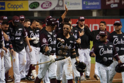 Tomateros gana el primero de la serie a Venados